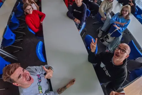 Primární prevence pro kvinty: Otevřeně o závislostech a jejich dopadech